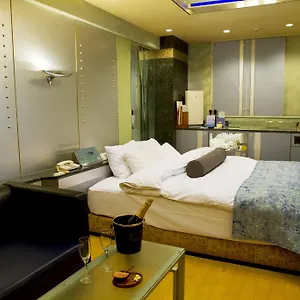ラブホテル グランドガーデン （大人専用）, 横浜市